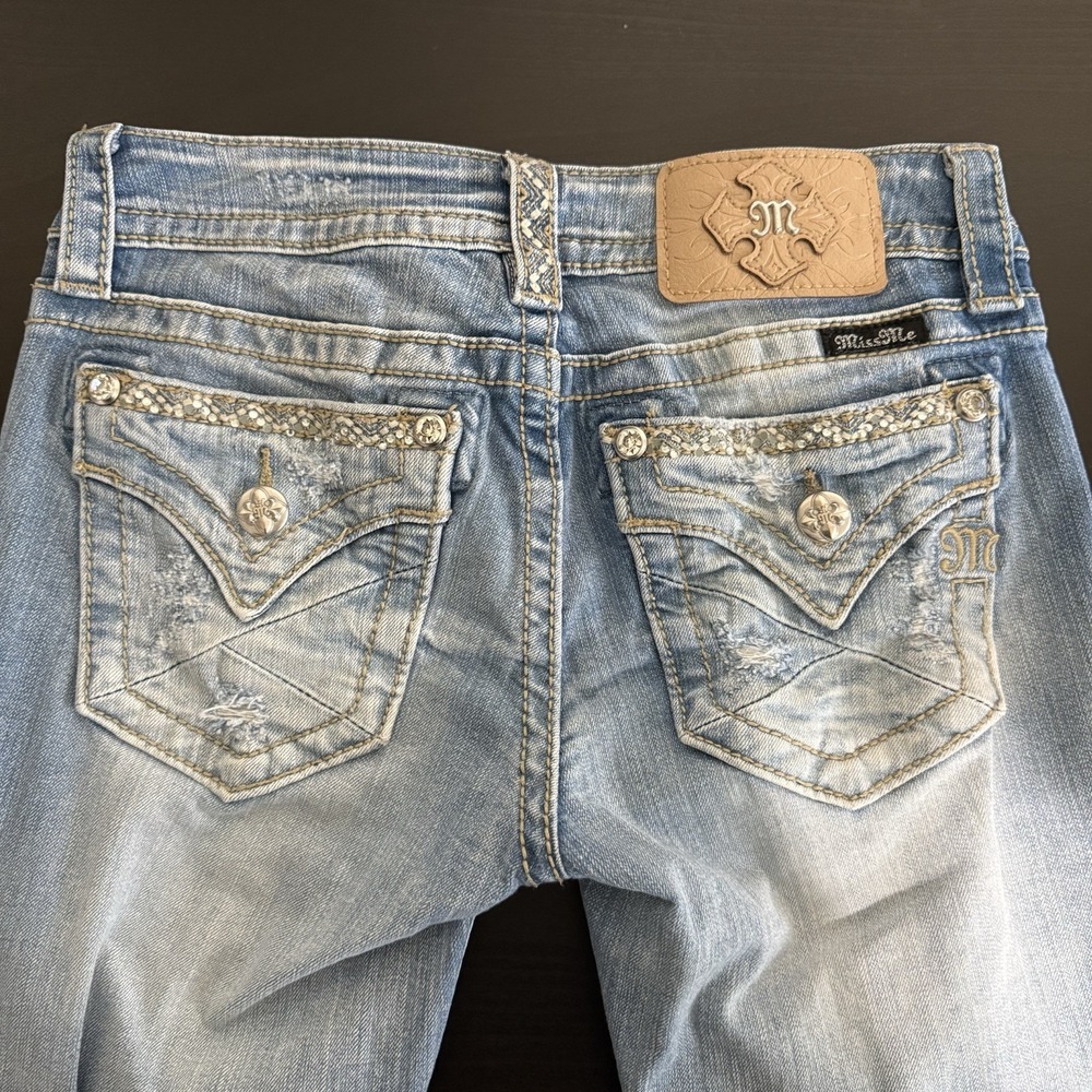 Miss Me Straight Leg Medium Wash Embellished Jeans JE8345C Y2K Flap Pocket Sz 26